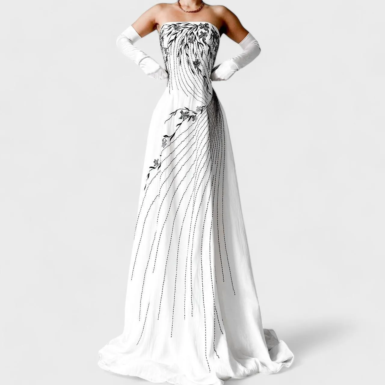 White Strapless Floral Beaded Silk Fit Flared Maxi Formal Prom Dress Size 6/M