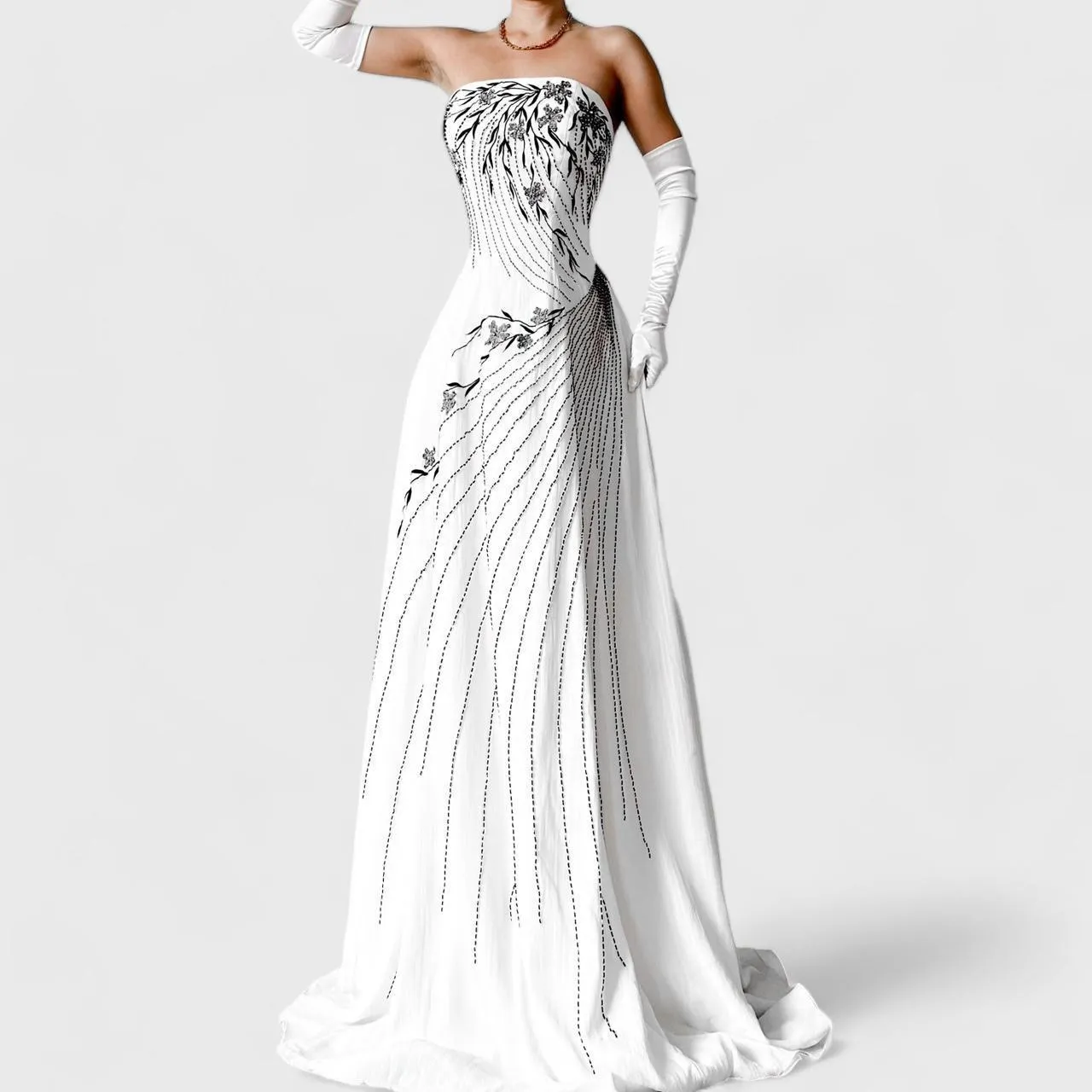 White Strapless Floral Beaded Silk Fit Flared Maxi Formal Prom Dress Size 6/M